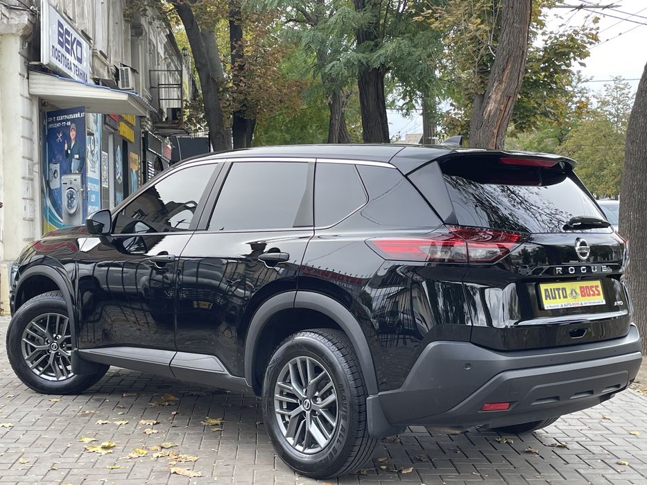 Nissan Rogue 2021 року, 2.5 бензин, комплектація S