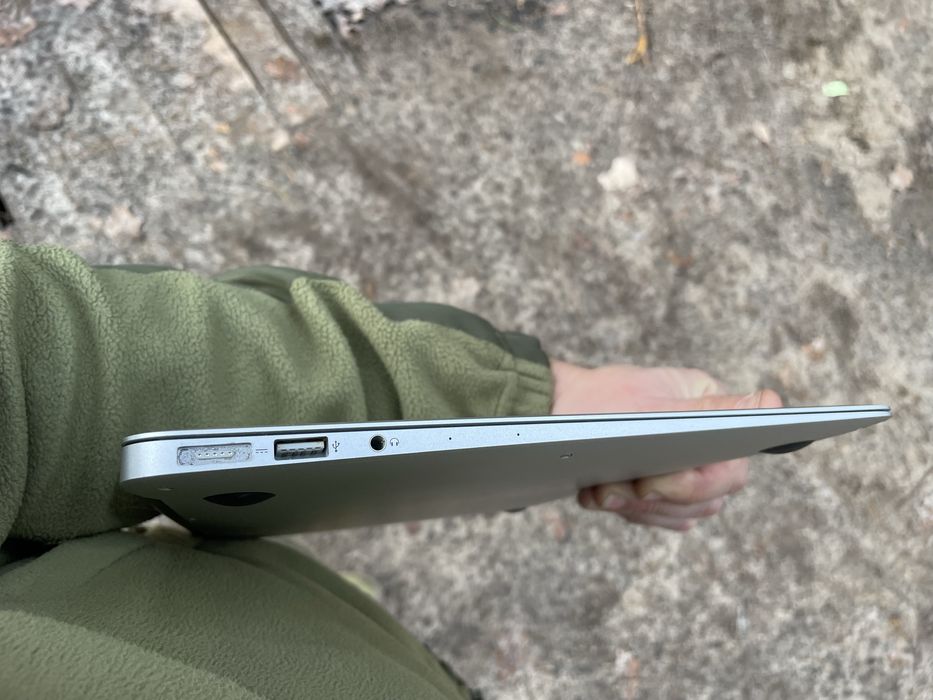 MacBook Air 13 2017 MacOs Sequoia 8Gb 128Gb  Відмінний стан Макбук