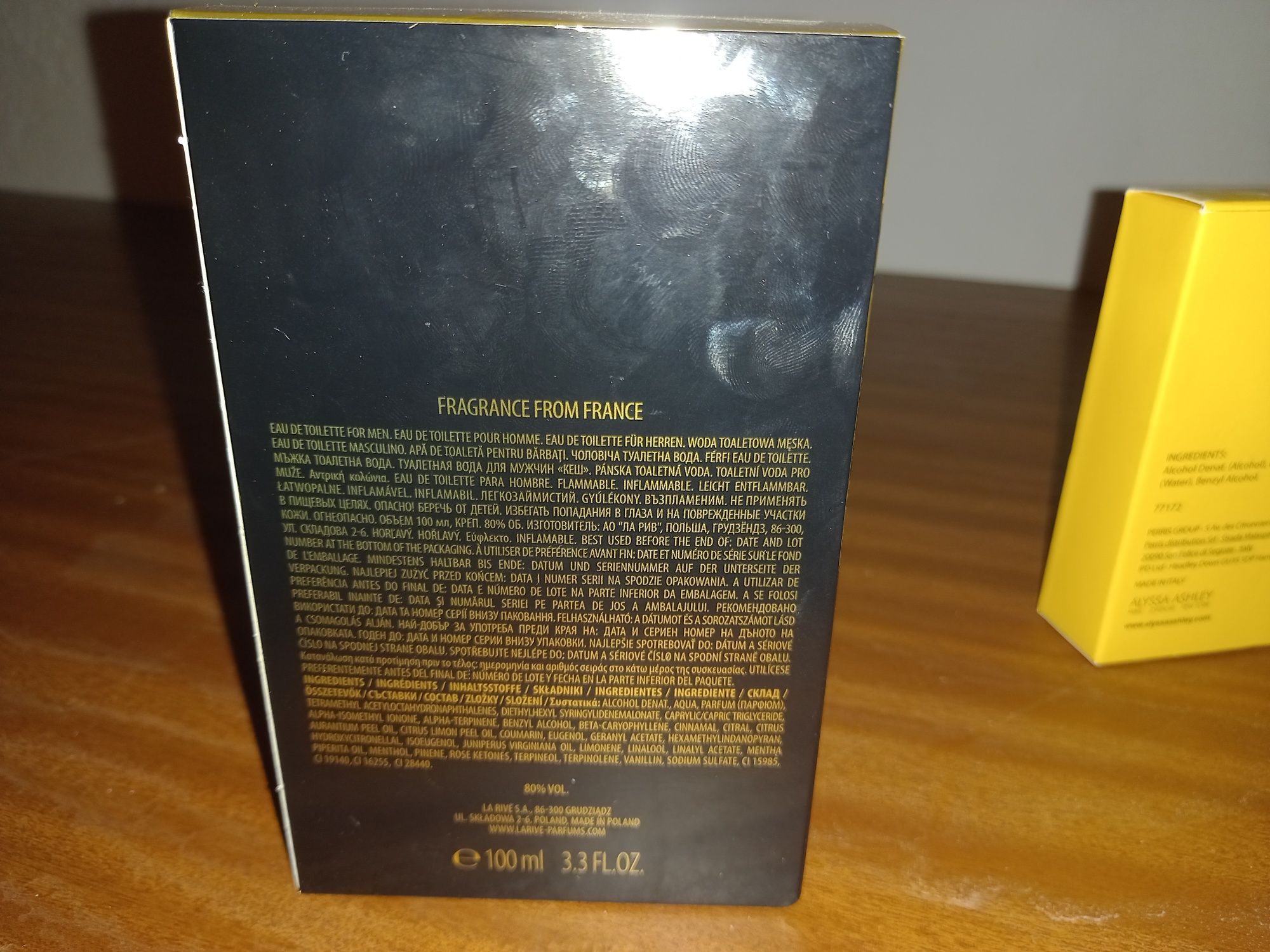 Vendo perfumes novos e originais, ainda selados na caixa.