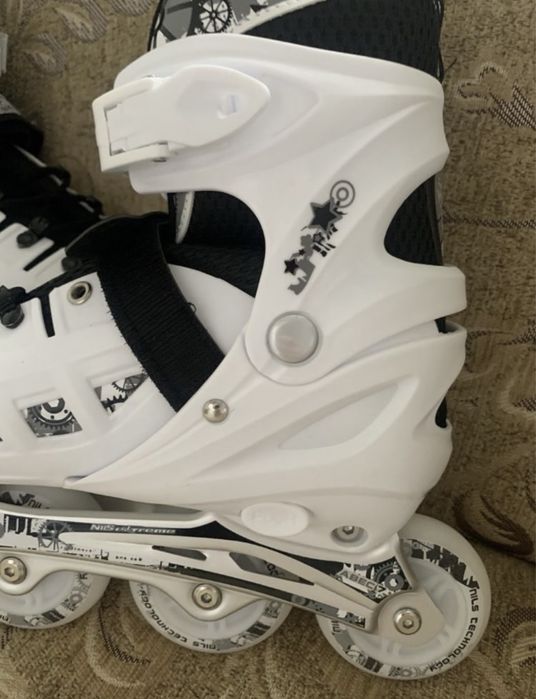 Rolki łyżwy regulowane 39-42 LED