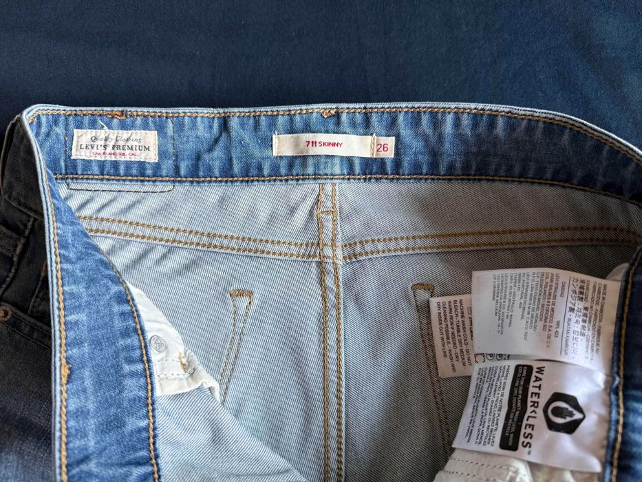 LEVI'S Skinny Calças de ganga 711 tam 26