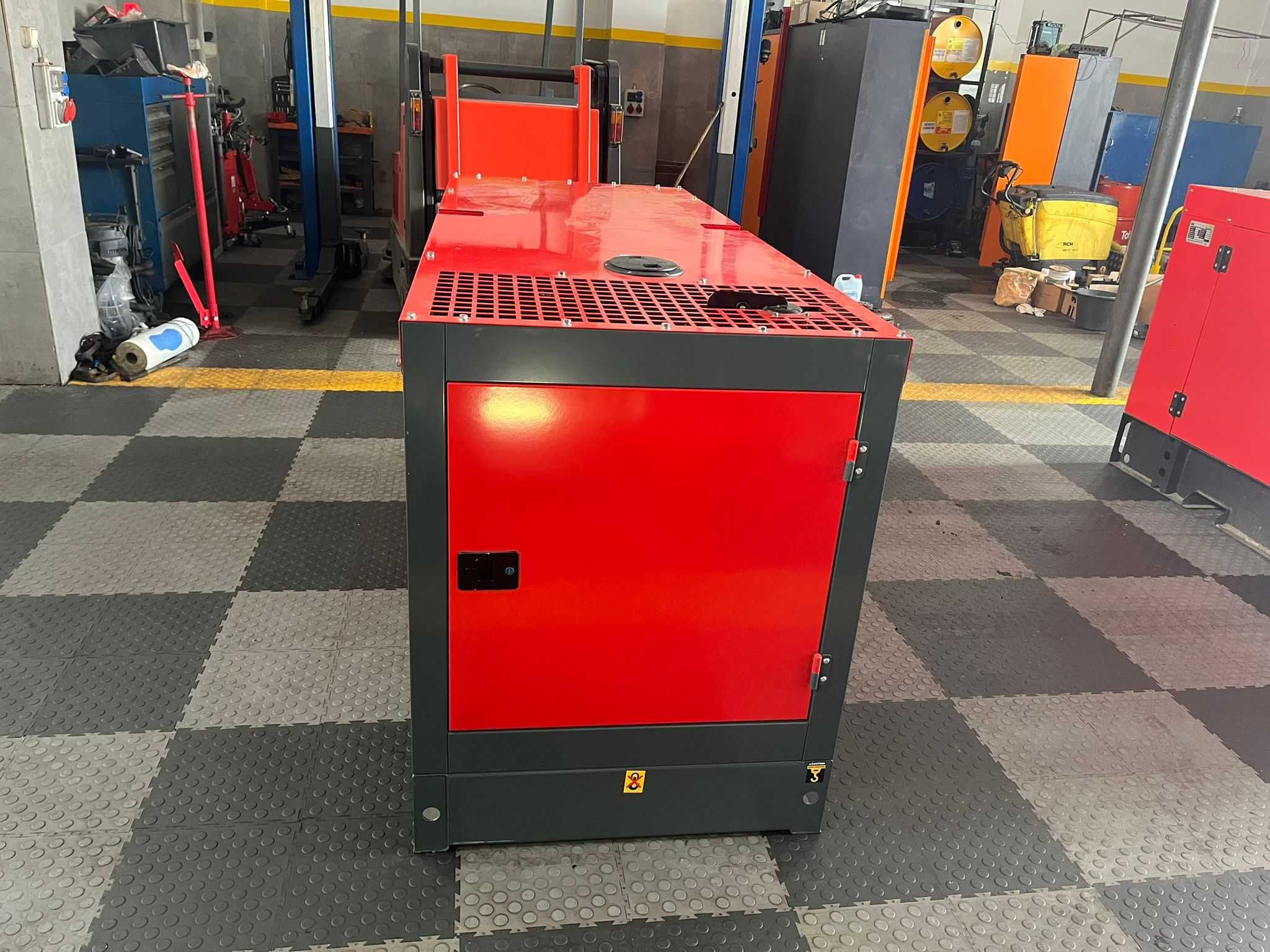 Agregat prądotwórczy Generator 20 30 40 i 50 kw kva Atlas CAT Honda 60