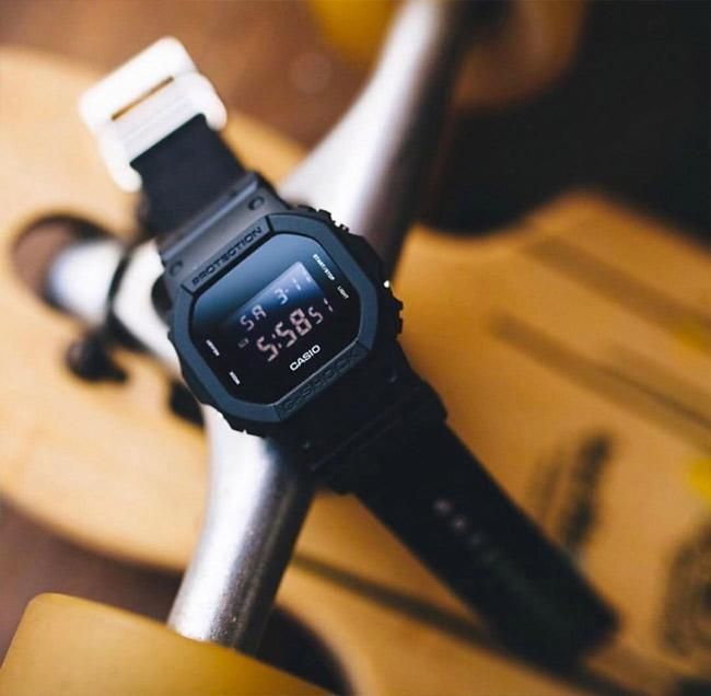 Мужские часы Casio DW-5600BBN-1E! Оригинал! Фирменная гарантия 2 года!