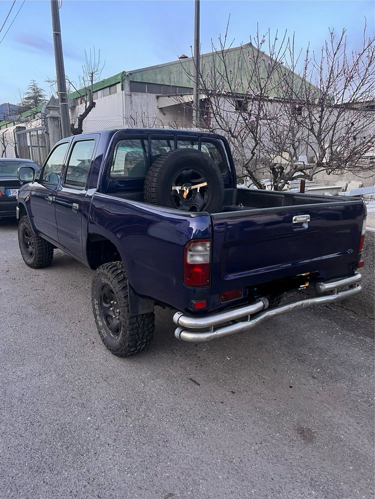 Toyota Hilux tracker 2.4td