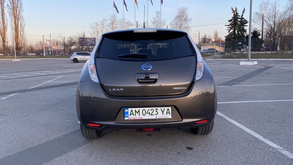 Продам Nissan Leaf 30kWt, 2017, Франція