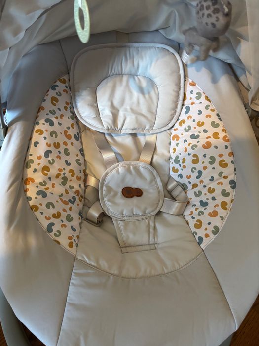 Продам шезлонг-гойдалка Kinderkraft Lumi 2