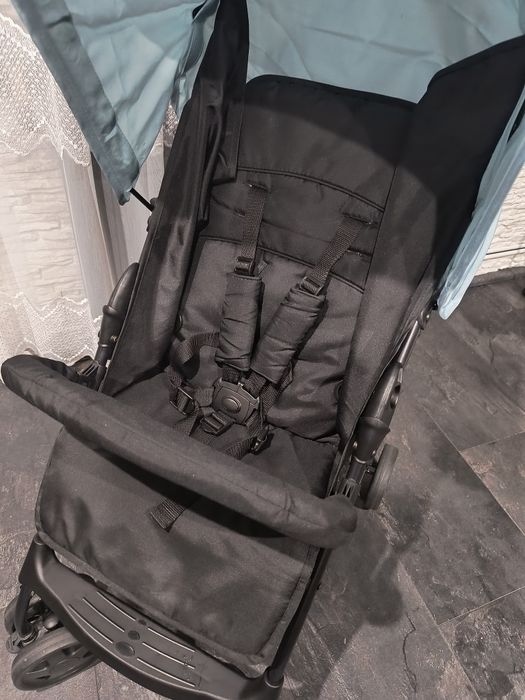 Nowy lekki wózek do samolotu hauck buggy