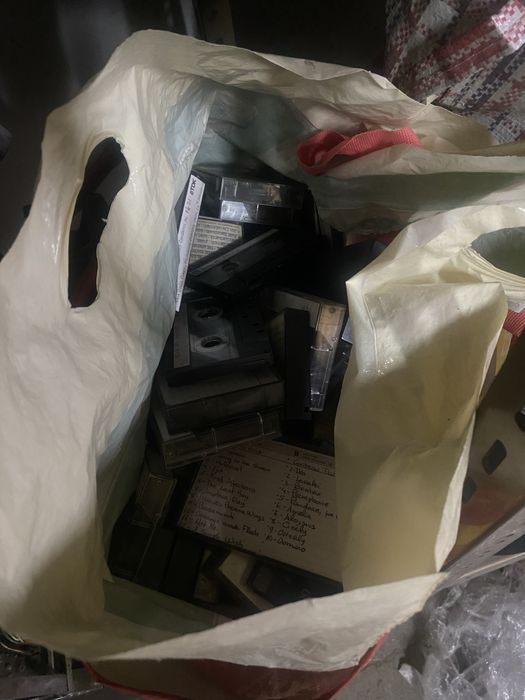 Lote de gravadores de cassetes e cassetes