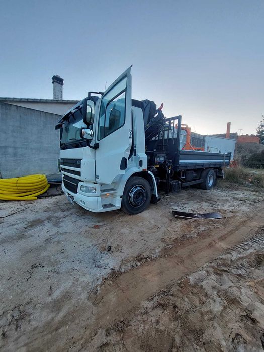 Serviços com Camião Grua e Basculante – 65€/hora