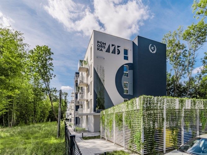 Trzypokojowe mieszkanie w apartamentowcu