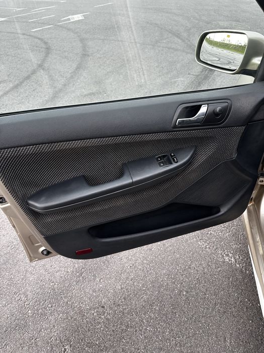 Продам SKODA FABIA 1.4 газ