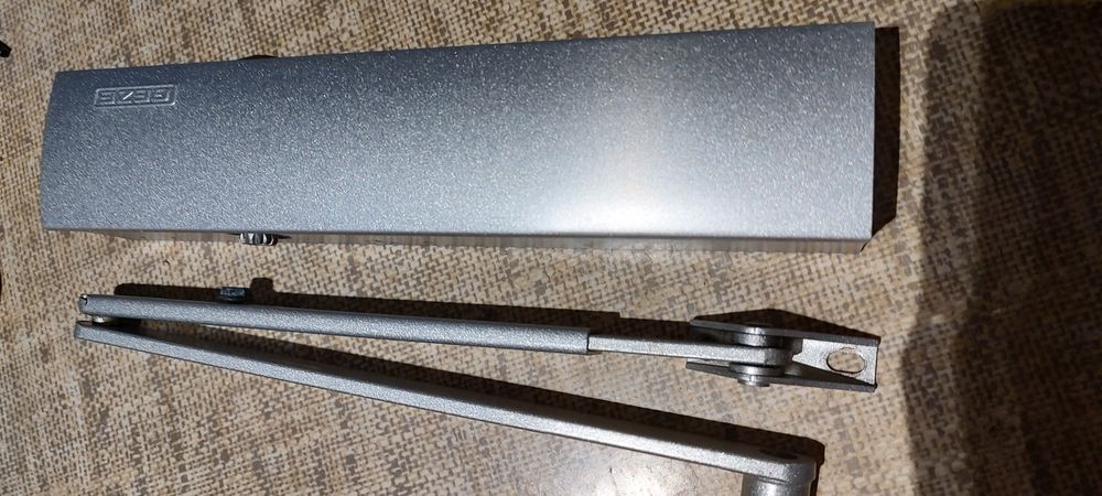 GEZE TS 4000 Samozamykacz