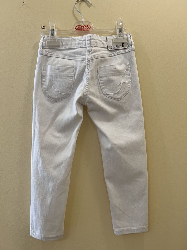 Штани джинсові білі на дівчинку 3 роки, ріст 98 см.
