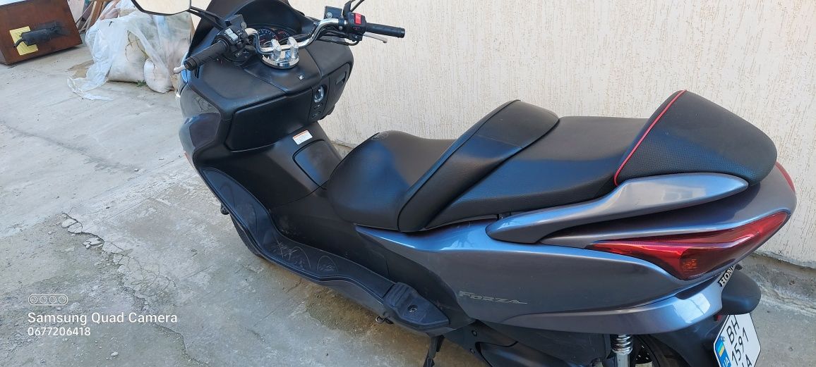 Продам Honda Forza MF08