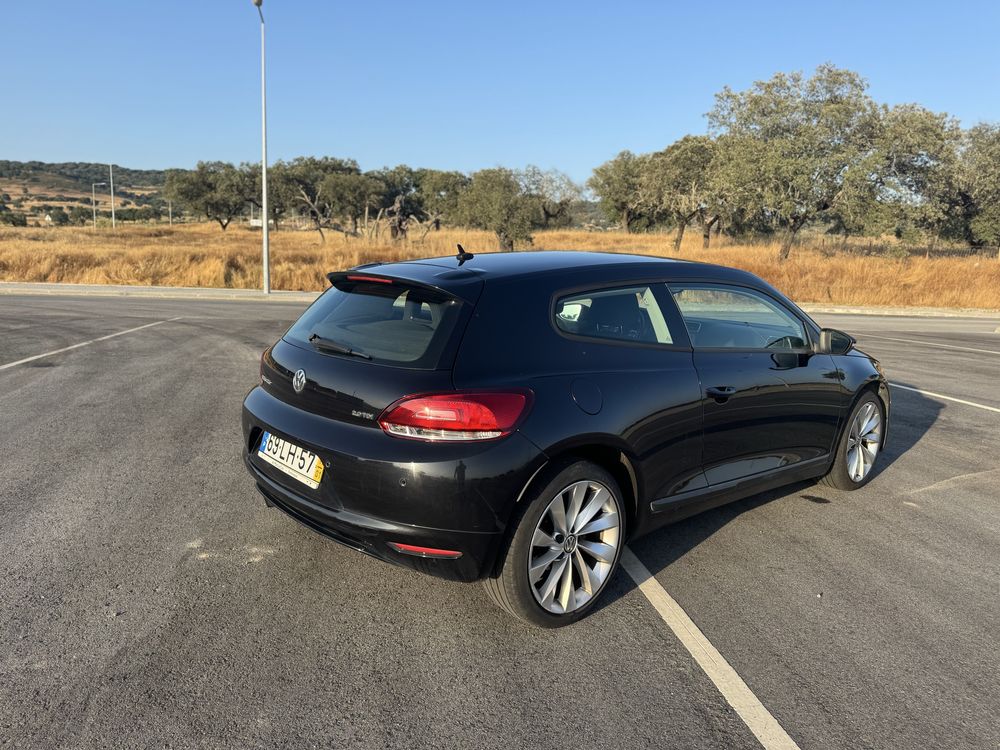 Volkswagen Scirocco 2.0 TDI Nacional 2 registos