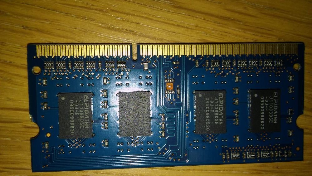 Pamięć RAM Elpida 1 GB 1Rx8 PC3-8500S-7-10-B1
