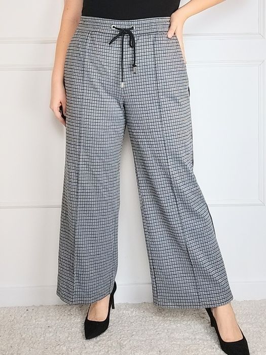 Szare spodnie z szerokimi nogawkami plus size 46