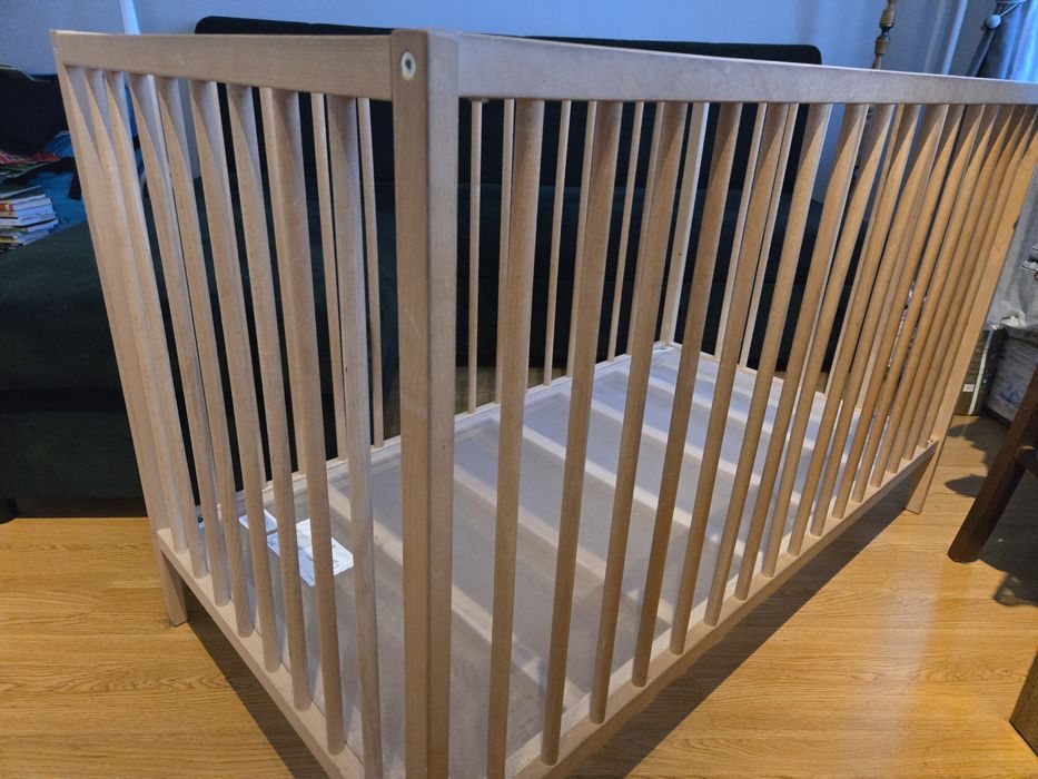 Łózeczko dziecięce Sniglar, 120x60cm, materac, oraz poduszka klin