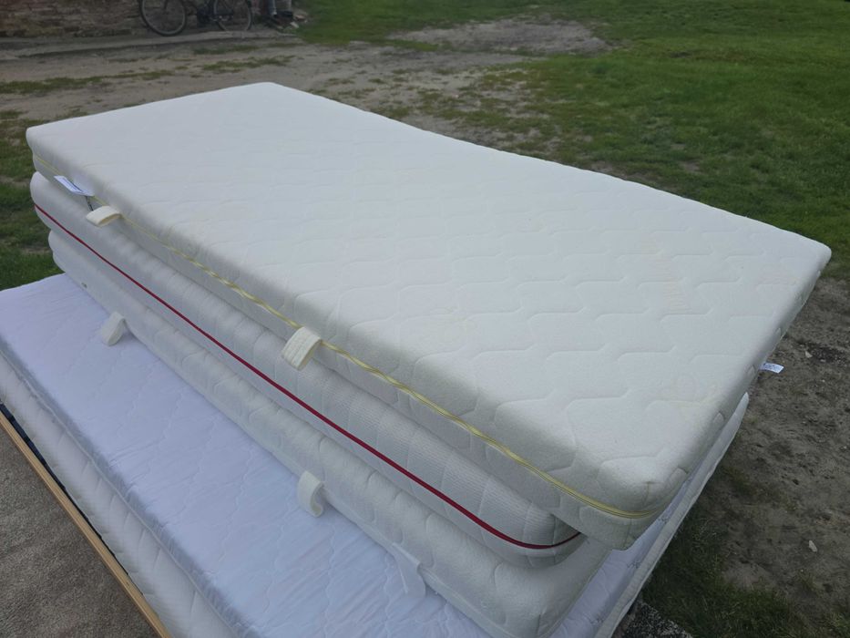 Materac 90 x 200 Dunlopillo w bardzo dobrym stanie