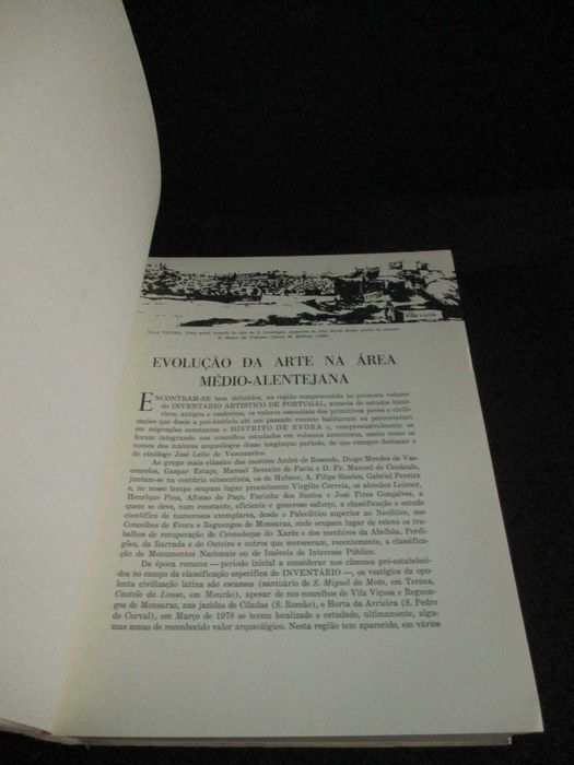 Livros Inventário Artístico de Portugal IX Distrito de Évora Zona Sul