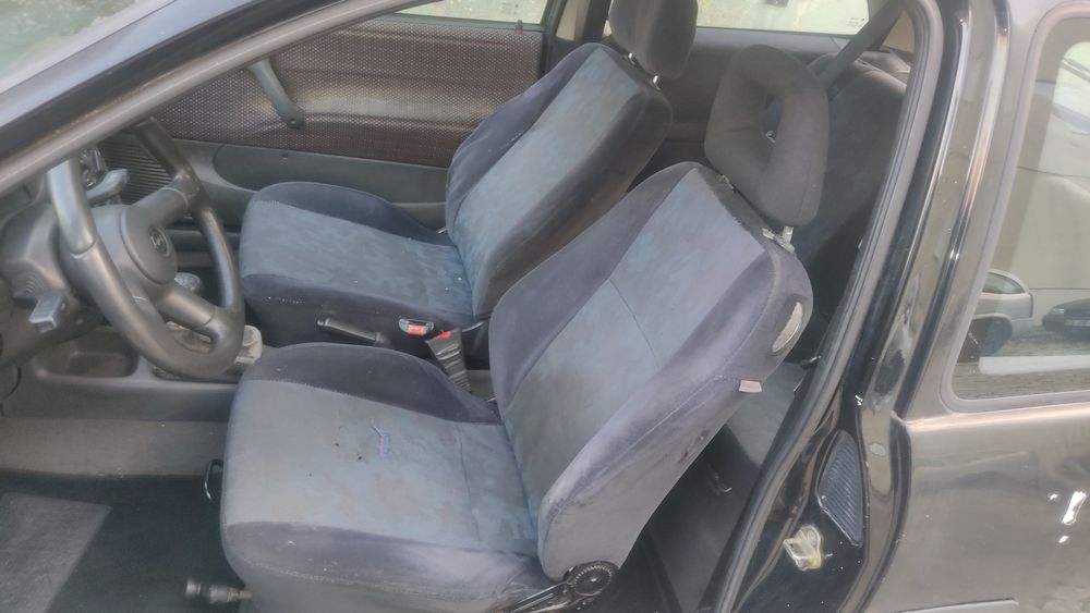 Opel Corsa b 1.5 turbo diesel 5 LUGARES