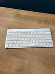 355-Apple Magic Keyboard 1