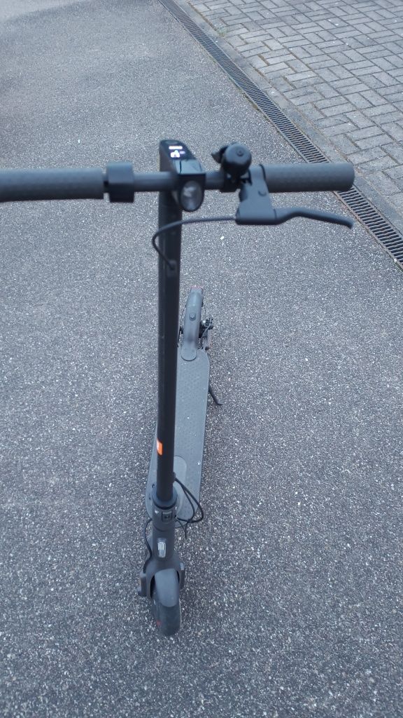 Hulajnoga Xiaomi Scooter Pro 2