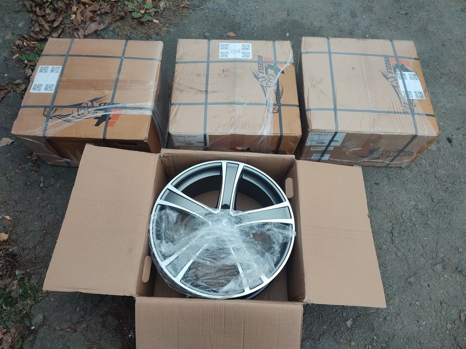 Нові Оригінальні титанові дискі.IT WHEELS..R19,5/114,3et38.