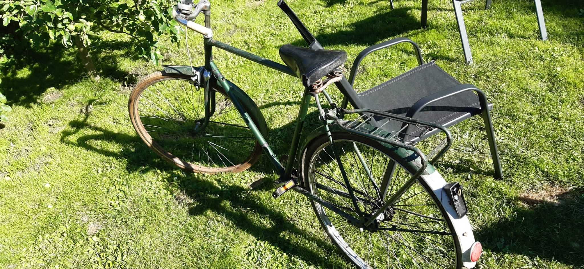 Stary rower do renowacji lub na kwietnik
