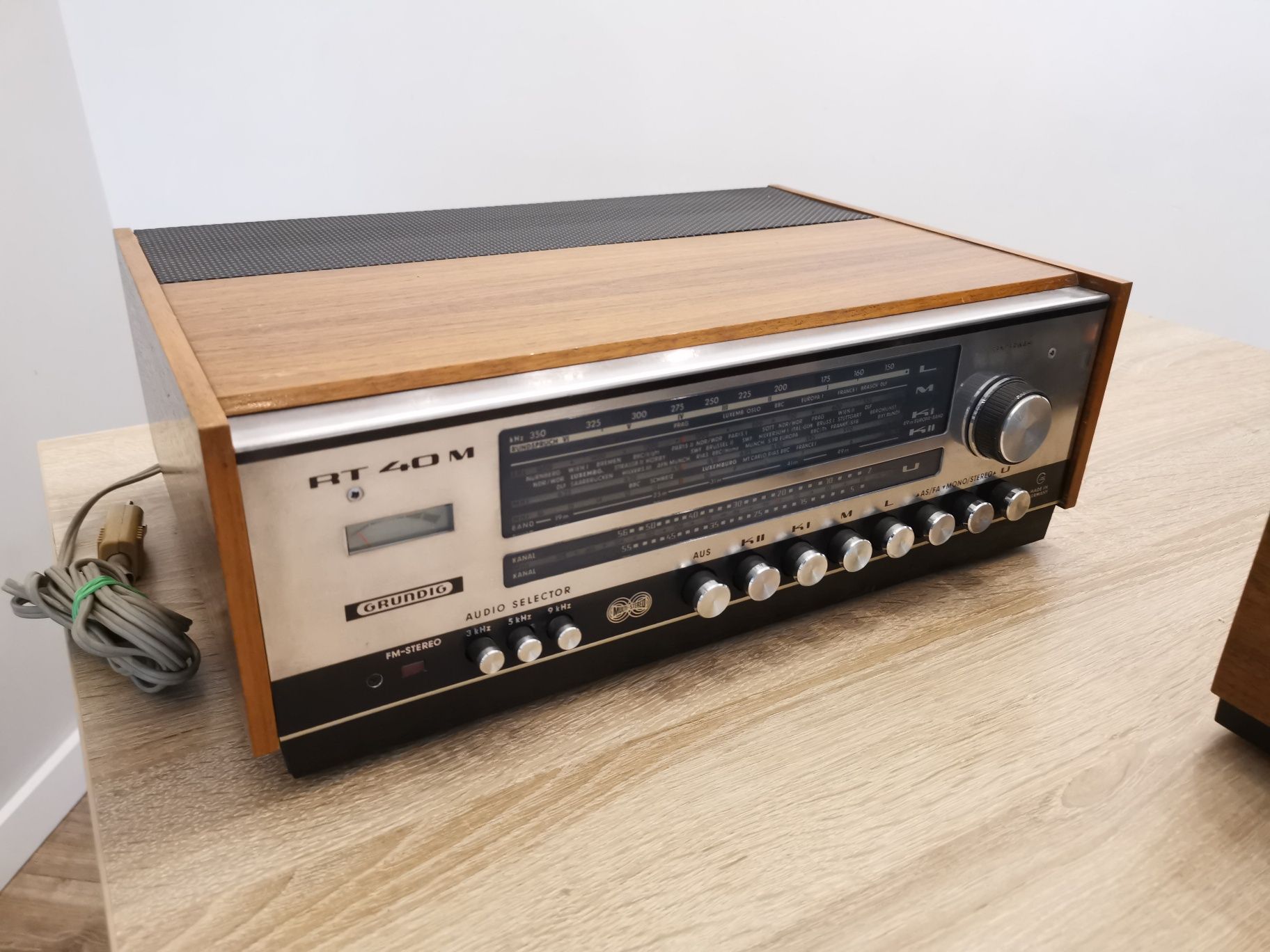 Radio Grundig RT - 40M pierwszy tranzystor