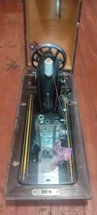 Швейная машинка Csepel 30