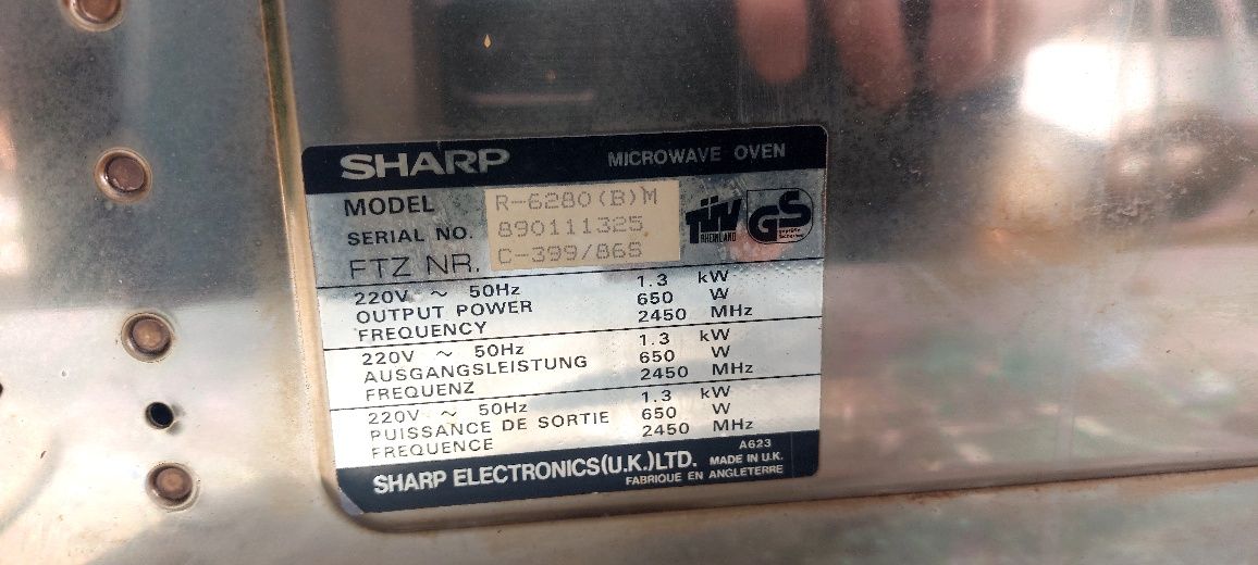 kuchenka mikrofalowąla Sharp R-6280