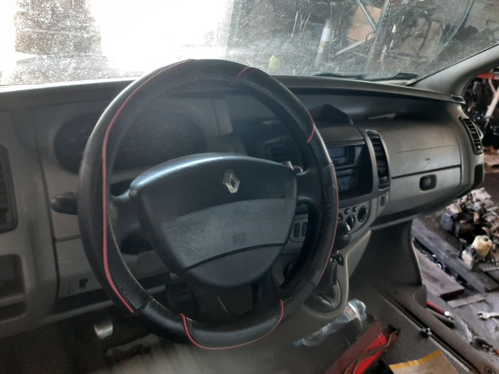 Kpl deska rozdzielcza trafic.