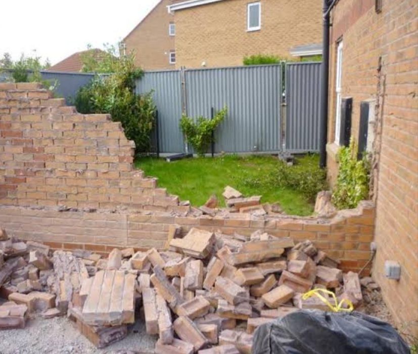 Проводимо демонтажні роботи