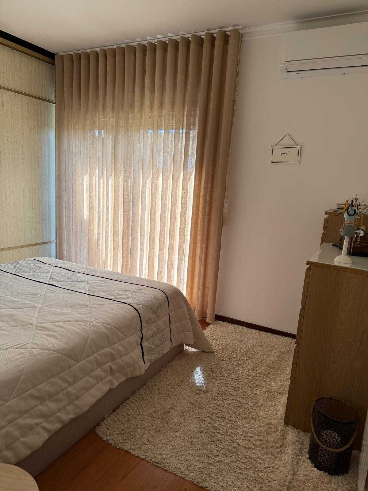 Apartamento T2 com terraço - Caldas das Taipas