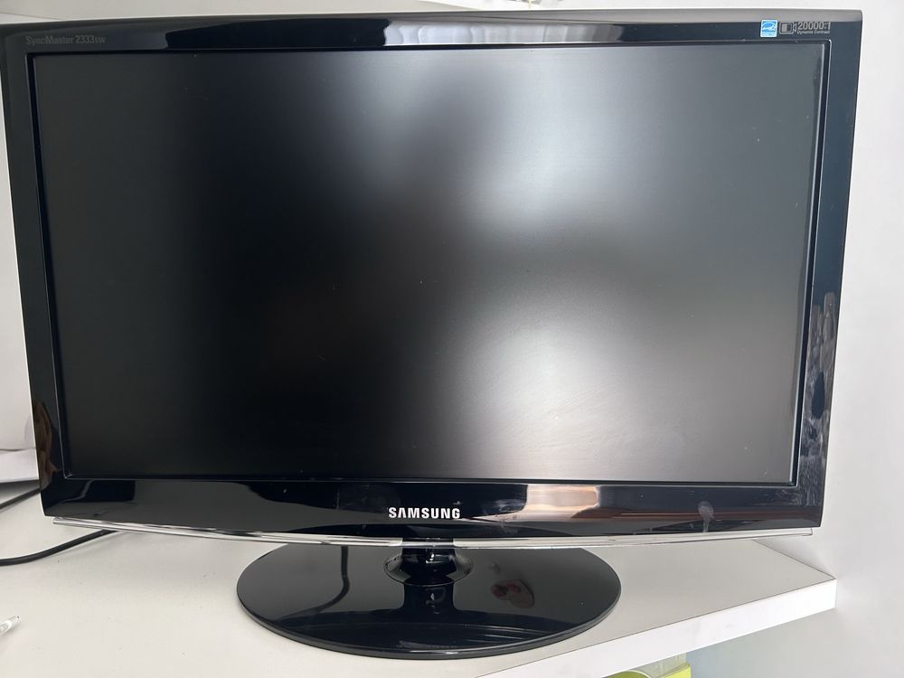 Monitor samsung 2333SW