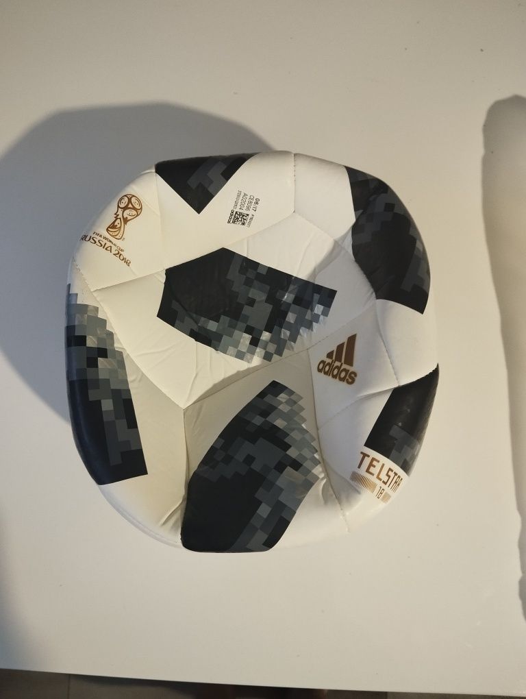 Piłka do piłki nożnej addidas worldcup 2018 Russia