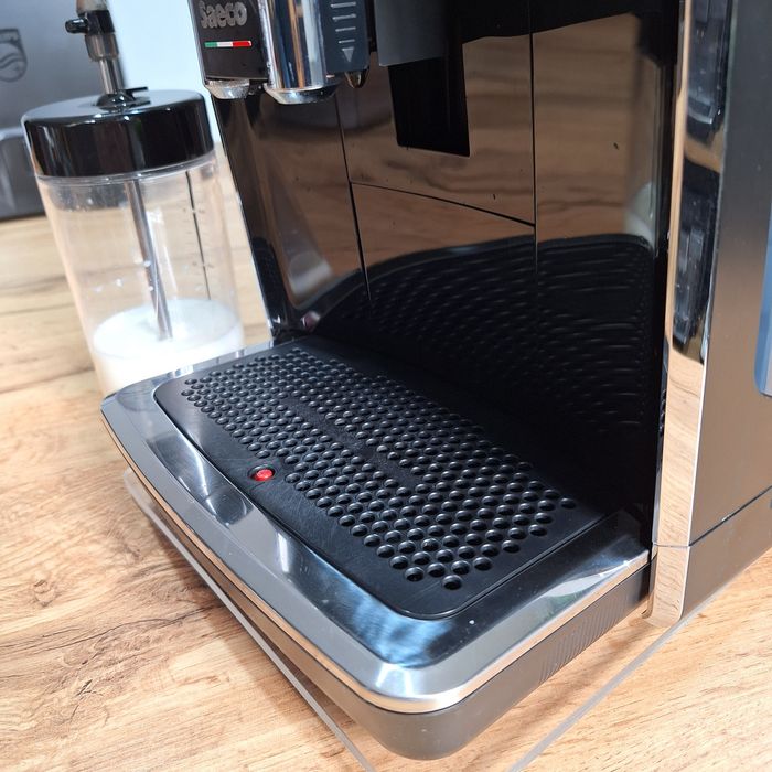 Кавомашина Saeco GranAroma Deluxe (SM6680)