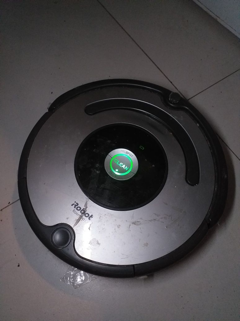 Roomba ze stacją dokująca
