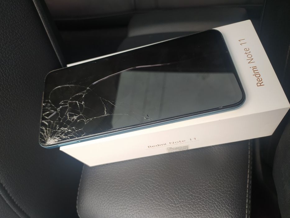 Продам Redmi  11 й  требует замена экрана