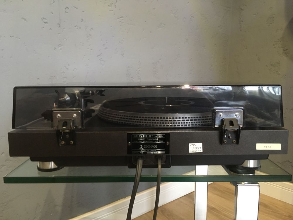 Fisher MT-6225 gramofon direct drive Ortofon