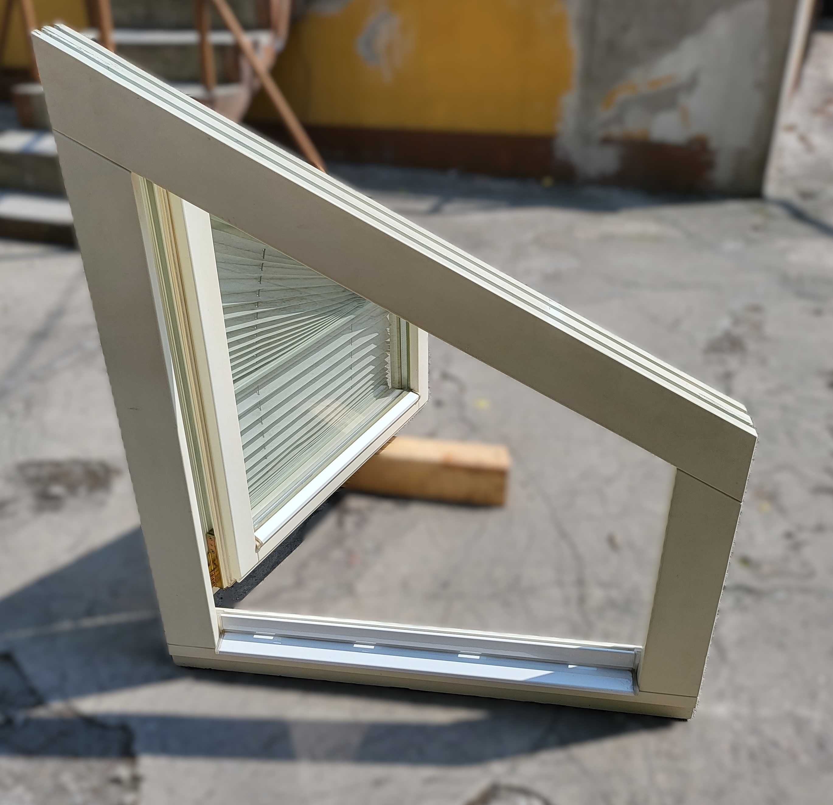 Okno drewniane trapezowe białe