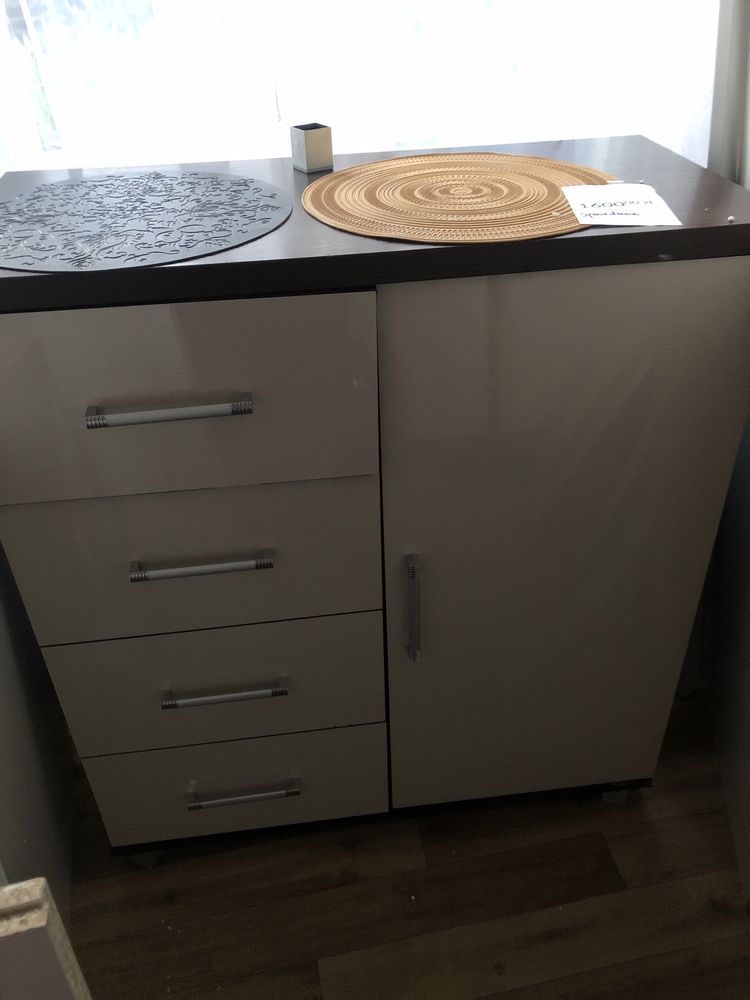 Dwie Komody stan bardzo dobry