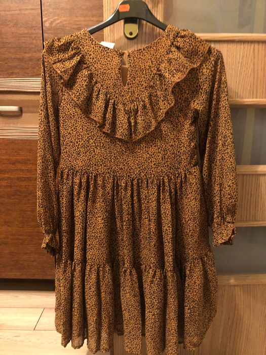 Sukienka rozmiar 146