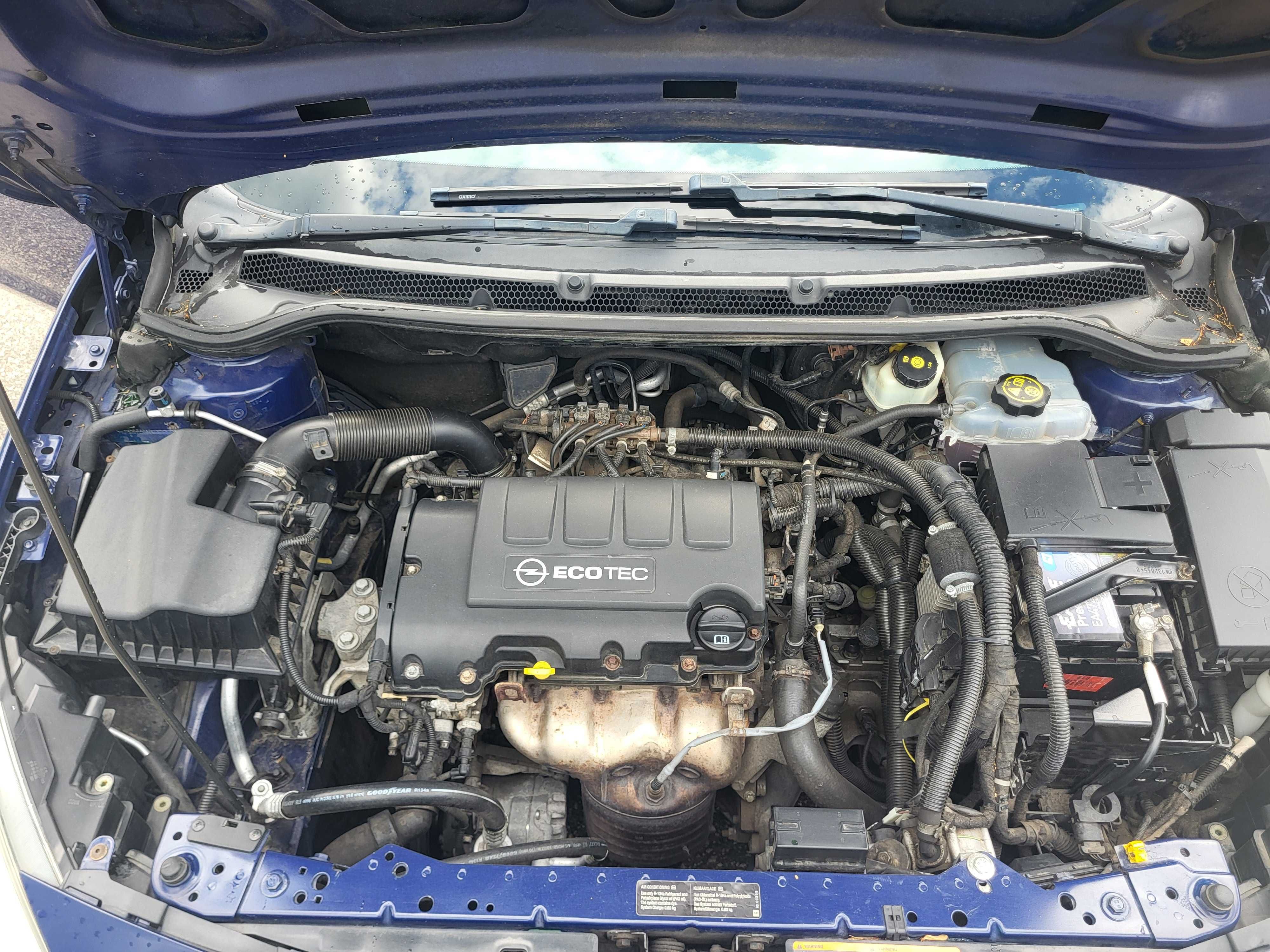 Samochód osobowy Opel Astra J.