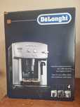 Sprzedam ekspres do kawy DeLonghi.