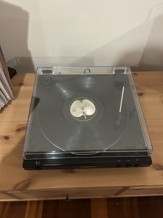 Gira discos Audio Tecnhica AT-LP60X C/Fatura