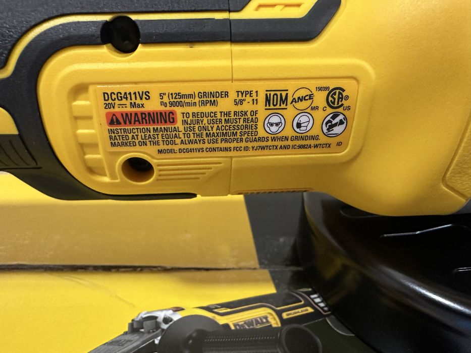 Болгарка з регулюванням обертів DeWalt DCG411VSB