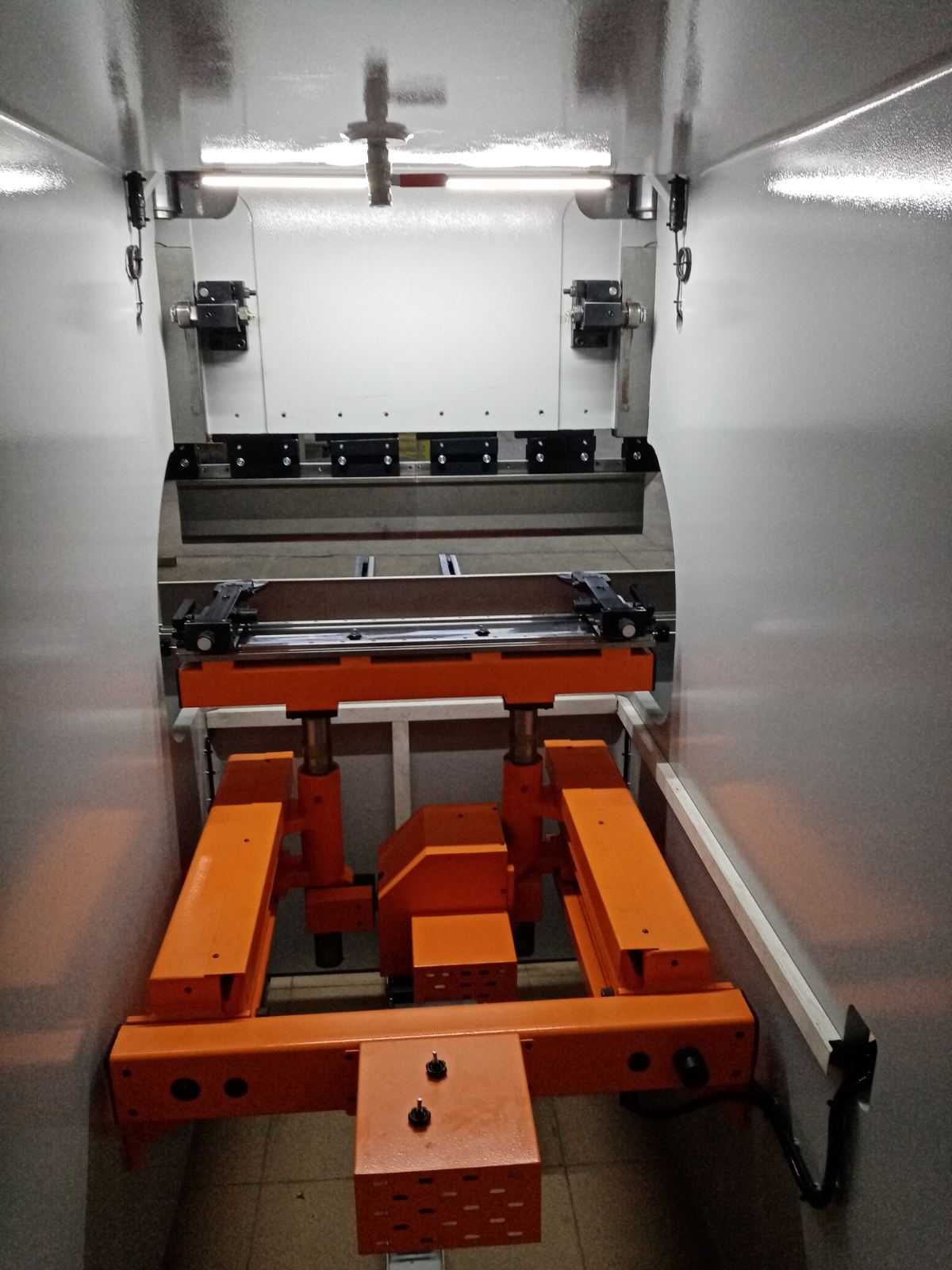 Листогиб с ЧПУ Ermaksan Power-Bend PRO 2600-100, 3100-100, 3100-135