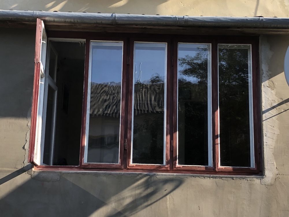Деревʼяні вікна